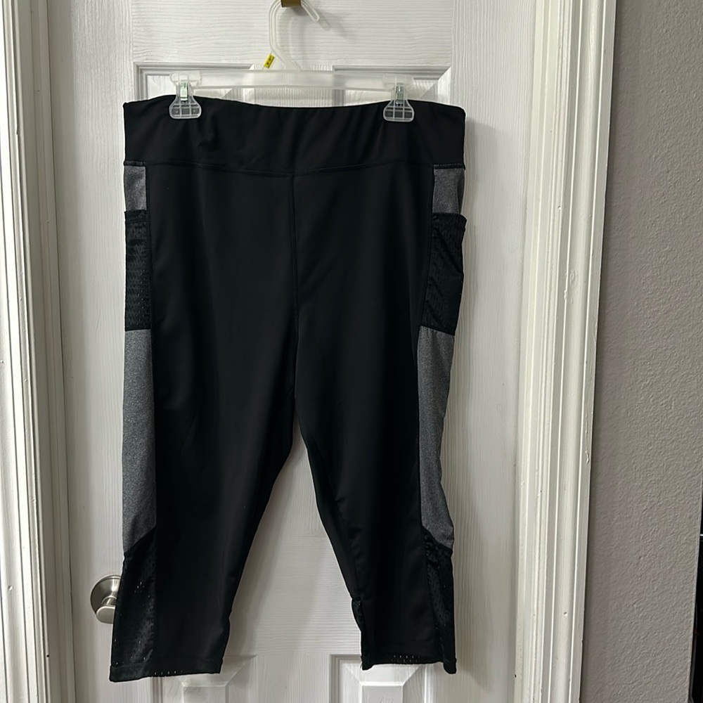 Workout capris
